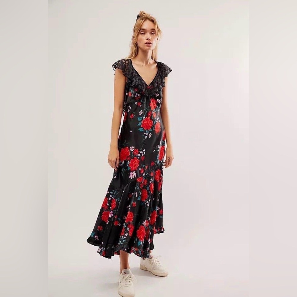 Free People Warm Hearts Midi Dress Black & Red Floral Satin Small NWOT - Picture 5 of 9